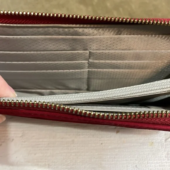 Travelon Wallet - Picture 4 of 5